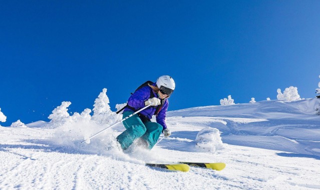 b体育-迈尼昂直面质疑，门将是场上最容易受到冲击的球员，伤病是战斗的印记