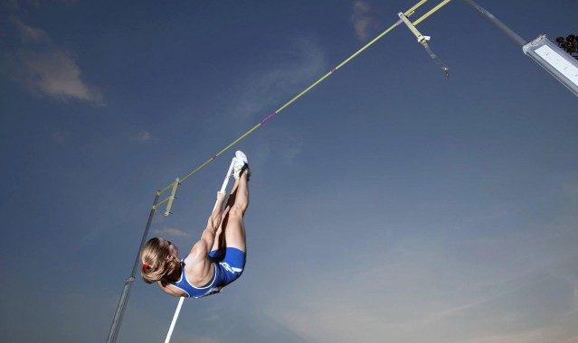 b体育|传奇再续！伊布与费拉拉确认执炬米兰冬奥，闪耀亚平宁之光