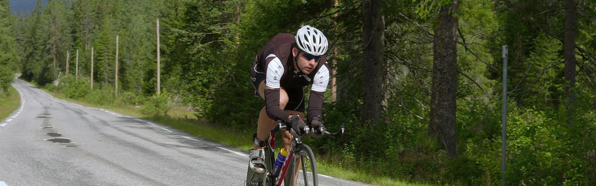 b体育官网|亚足联连开罚单！中超两强因亚冠赛场纪律问题遭重罚，蓉城国安共被罚7500美元