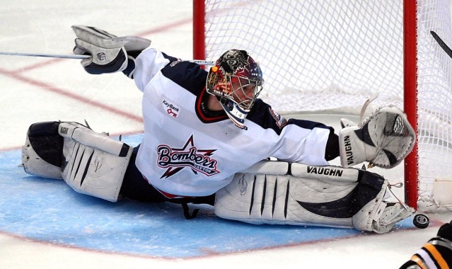 【b体育下载】卡卢卢专访揭示多面人生，书籍与光影铸就绿茵哲思